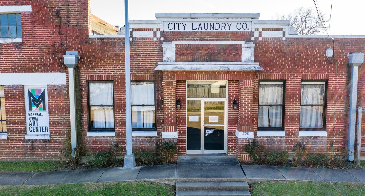208 E Burleson St, Marshall, TX 75670